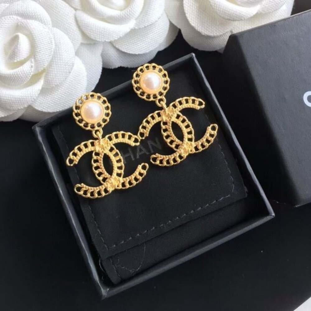 ✨✨Chanel Earring - Picture 3 of 7
